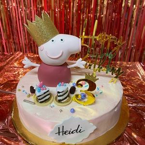 Meet your Posher, Elly